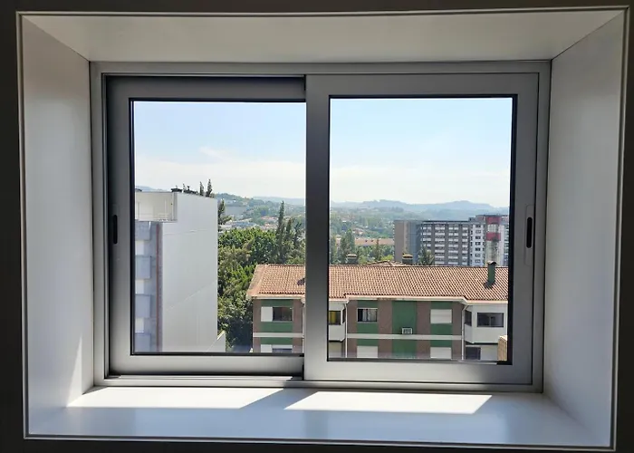 Hotel Downtown 2 By Luxistay Guimarães