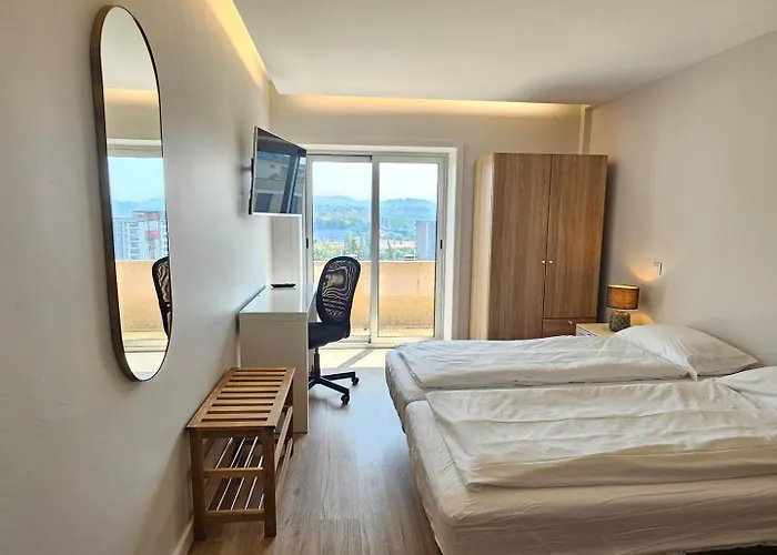 Downtown 2 By Luxistay Guimarães