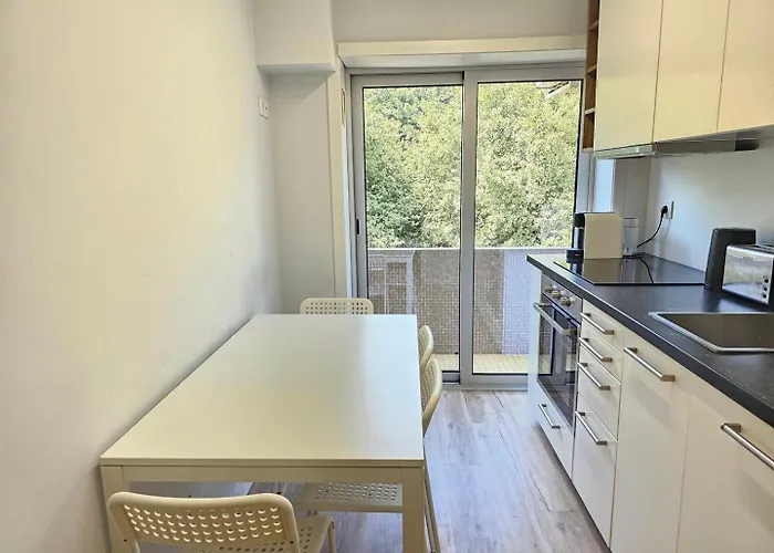 Hotel Downtown 2 By Luxistay 3*